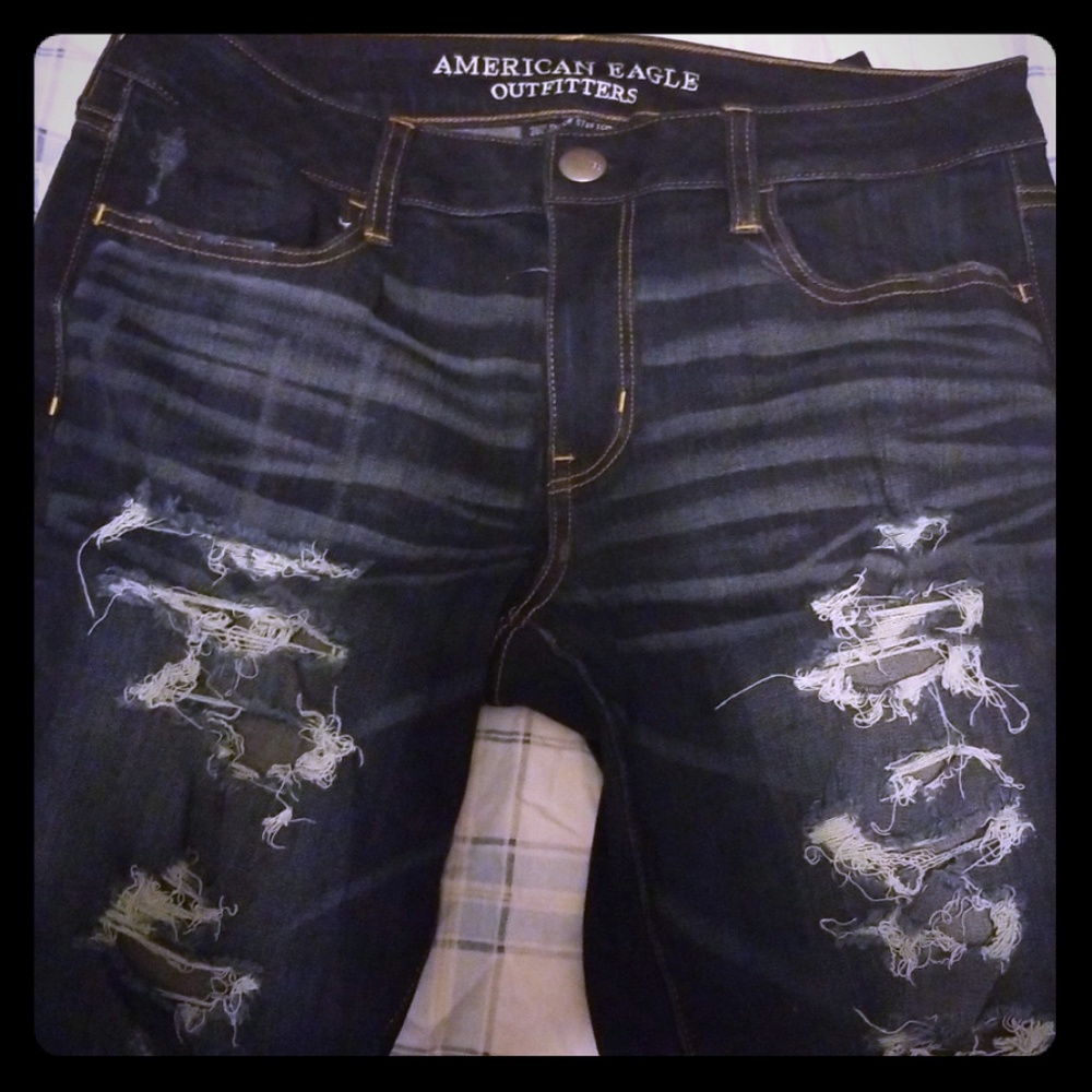 American Eagle distressed jeggings size 10